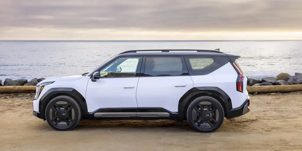 기아, 전기차 전 차종 1,500만원 할인…미 시장 가격 공세 강화 2 Kia EV discounts 1 2