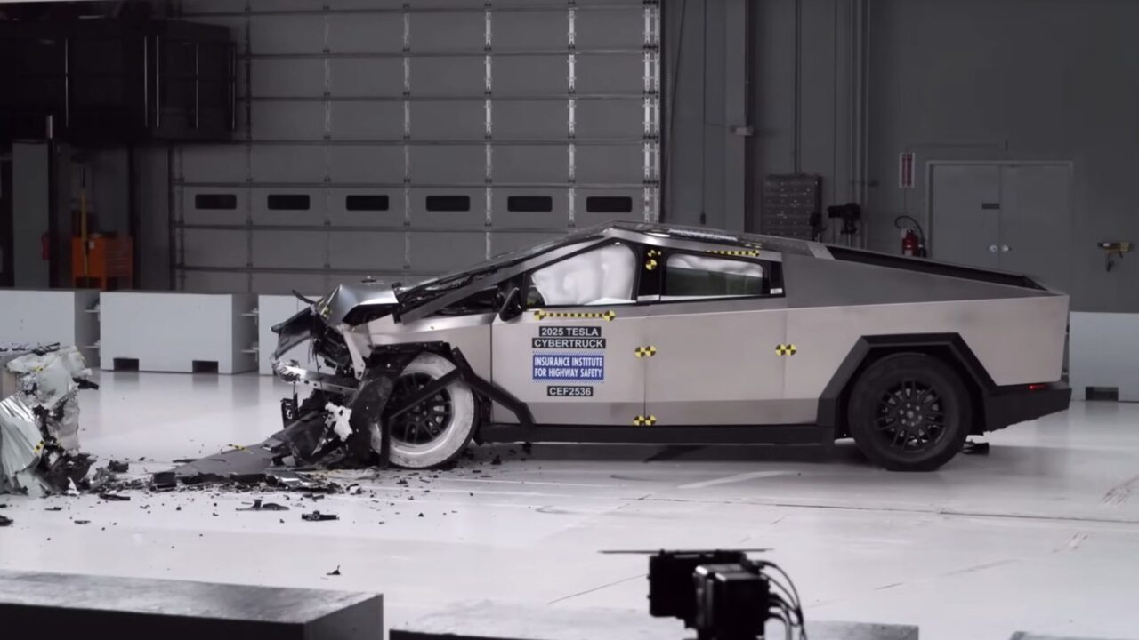 cybertruck IIHS 2048x1173 1 20