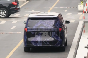 imgi 3 luxeed v9 minivan test 3 8