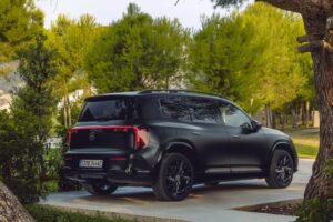 imgi 9 mercedes glb weltpremiere 2025 1 1400x933 1 23