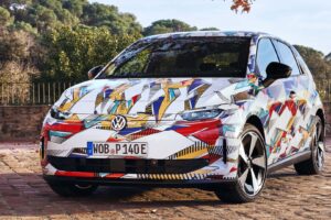 ‘2만5,000유로 전기차’의 실체… 폭스바겐 ID. 폴로 기술 사양 확정 10 vw id. polo 2026 mit tarnung 1 10