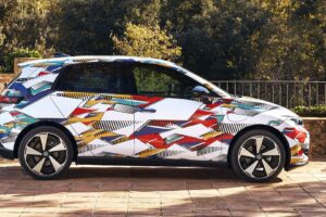 ‘2만5,000유로 전기차’의 실체… 폭스바겐 ID. 폴로 기술 사양 확정 15 vw id. polo 2026 mit tarnung 14 15