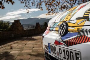 ‘2만5,000유로 전기차’의 실체… 폭스바겐 ID. 폴로 기술 사양 확정 12 vw id. polo 2026 mit tarnung 17 12