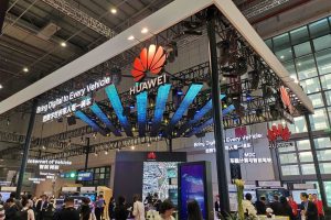 차주는 해외에, 차는 중국에… 화웨이 원격 주차 실사용 사례 주목 2 차주는 해외에, 차는 중국에… 화웨이 원격 주차 실사용 사례 주목 9899cae019684400b6b12a0c8d63535f 1536x1152 1 2