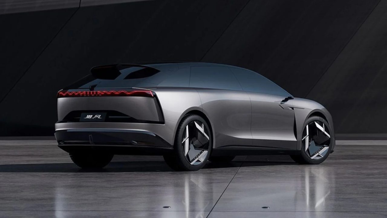 1회 충전에 1,500km, 체리 엑시드, '전고체 배터리' 승부수... 2026년 실전 투입 EVTREND S 5 10