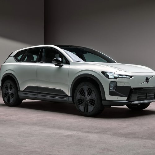 볼보 EX60, 10분 충전에 340km…800V 충전으로 게임체인저 노린다 Volvo EX60 Cross Country Studio322e2e7045998f3508 6