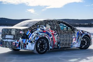 4모터·100kWh 배터리… BMW 전기 M3, 2027년 등장 예고 bmw m neue klasse 2026 erprobung 2 4