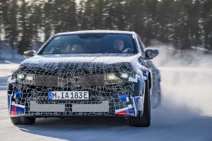 4모터·100kWh 배터리… BMW 전기 M3, 2027년 등장 예고 bmw m neue klasse 2026 erprobung 4 6