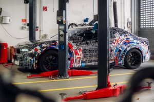 4모터·100kWh 배터리… BMW 전기 M3, 2027년 등장 예고 bmw m neue klasse 2026 erprobung 5 7