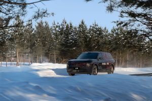 화웨이가 만든 SUV, 영하 53도에서 살아남았다 4 화웨이가 만든 SUV, 영하 53도에서 살아남았다 imgi 45 huawei dongfeng suv yijing 2 4