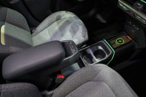 기아 EV2 브뤼셀 모터쇼서 세계 최초 공개, 유럽 B-SUV 시장 정면 돌파 15 기아 EV2 브뤼셀 모터쇼서 세계 최초 공개, 유럽 B-SUV 시장 정면 돌파 kia ev2 frost blue motorshow interior highres 004 15