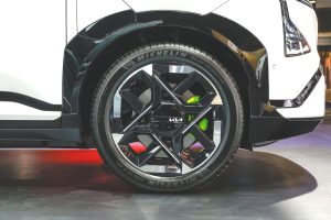 kia ev5 gt snow white pearl motorshow static hires 01 33