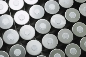 '탈중국 흑연' 꿈꾸던 테슬라의 딜레마, 공급 계약 또 '최후통첩' tesla batteriezelle battery cell 4680 2021 03 min e1707998306384.png 5