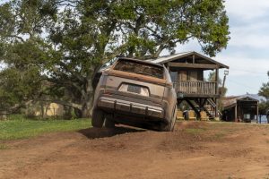 토요타, 전기 오프로더 'bZ 우드랜드' 3월 미국 출시 2026 Toyota bZ Woodland Premium Bronze 213 NR 1500x1000 1 3