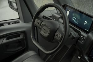 아마존, 리비안 전기 배달 밴 3만 대 돌파…2030년 10만 대 목표 순항 중 imgi 104 rcv gallery 01 s4tqoi 8