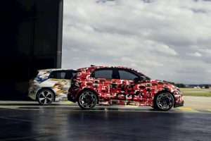 50년 전통 잇는다…폭스바겐, 223마력 전기 핫해치 GTI 연내 공개 imgi 109 Volkswagen ID Polo EV GTI 4