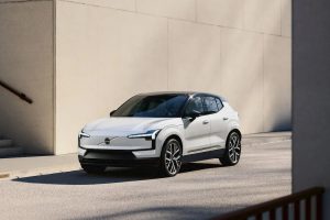 더 싸고 더 똑똑해졌다…볼보 2027년형 EX30 공개 imgi 91 Volvo EX30 EV more affordable 2