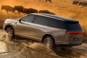 샤오펑, 레인지로버 닮은 플래그십 SUV 'GX' 공개…한국 진출 앞두고 라인업 확장 newcarscoops 2 3