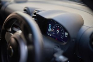 4분 만에 80% 충전, EV 배터리 게임체인저 등장 nyobolt 6 3