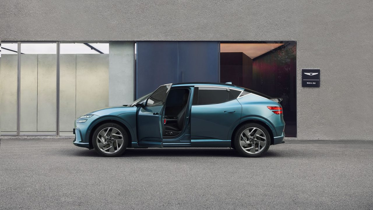 페달 실수해도 차가 막는다, 제네시스 2027 GV60·GV70 전동화 출시 2603191 1