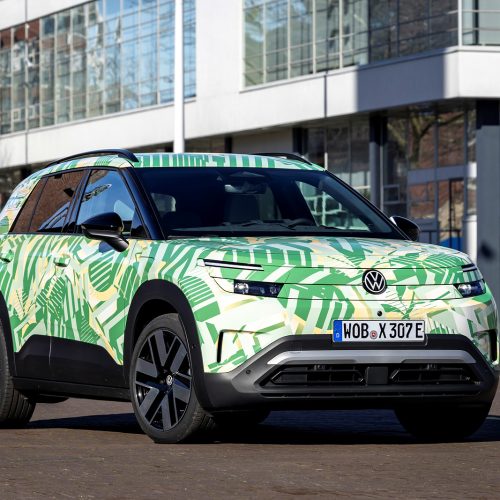 ID.4보다 싸고 실속 있다…폭스바겐 ‘ID. 크로스’ 핵심은 가격 41281 camouflaged electric id cross in amsterdam 16 14