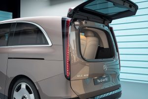 메르세데스-벤츠 VLE 심층 분석…115kWh·320kW 충전, EQV의 한계를 완전히 지웠다 50253 26c0010 103 31