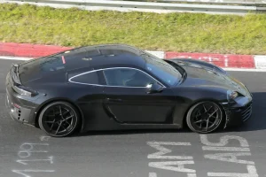 호주 법인장, 포르쉐 718 전기차 무산설 루머 정면 반박... "직접 타봤는데 놀라웠다" 645c1d1b0f9d3e7219ee279df616f1fc0f24dde1 3