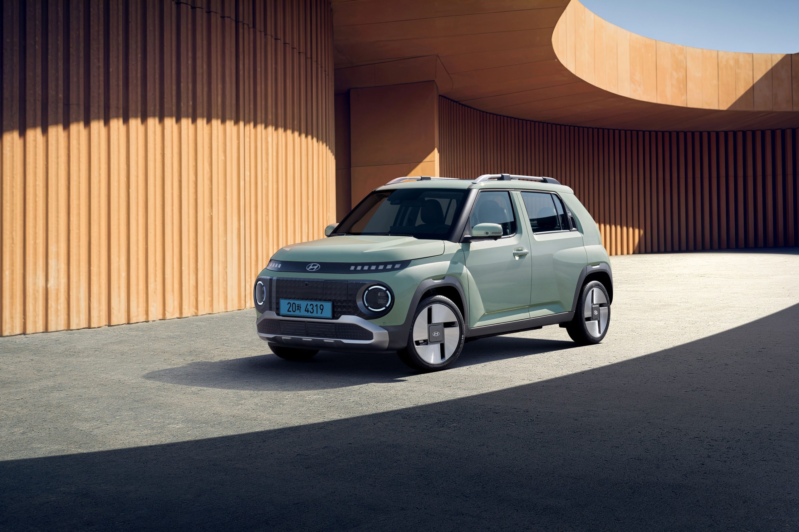 현대차, 캐스퍼 일렉트릭에 '라운지' 추가…"천연 가죽 시트에 2천만 원 후반대" 8F07527A 862C BF28 B3CB FD7983371BA1 scaled 1