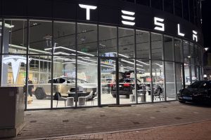 출시 한 달에 100만km, 100일에 800만km…테슬라 FSD 국내서 폭발적 확산 G8waWsGbgAAS5t3 4