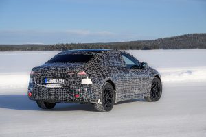 충전 400kW·항속 800km 이상…BMW가 테슬라 모델3 겨냥해 꺼낸 카드 P90631110 highRes 6