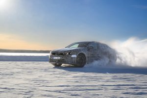 충전 400kW·항속 800km 이상…BMW가 테슬라 모델3 겨냥해 꺼낸 카드 P90631123 highRes 11