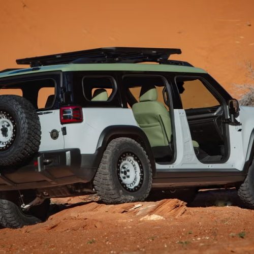 도어 뜯고 34인치 타이어 달았다…지프 레콘 EV '오버워치' 콘셉트 공개 imgi 10 eab4564d ff6e 41fe a520 96f373dec55f 7