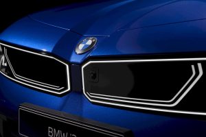 10분 충전에 400km… BMW 신형 i3 공개, 테슬라 정조준 imgi 128 2027 bmw i3 neue klasse shatters competition with 463 horsepower and up to 560 miles of range 2 23