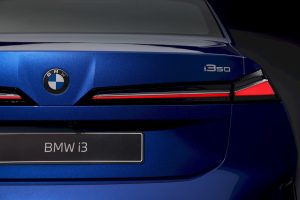 10분 충전에 400km… BMW 신형 i3 공개, 테슬라 정조준 imgi 132 2027 bmw i3 neue klasse shatters competition with 463 horsepower and up to 560 miles of range 2 25