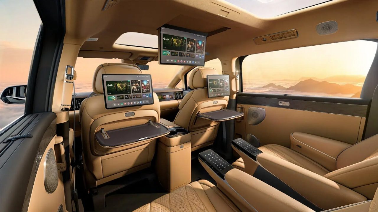 “5분 충전·800km 주행”…비야디, 신형 덴자 D9로 고급 MPV 시장 정조준 imgi 19 2f1b967d bb3d 4585 be3d 357987a3aaa1 2