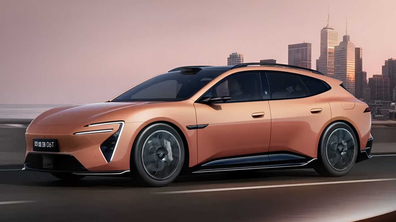 트리모터 712kW·CLTC 740km…중국 전기 왜건의 스펙 전쟁 시작됐다 imgi 25 image picsart aiimageenhancer 1 4 2048x1097 1 4