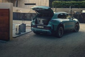 포르쉐, 전기차 3종 전부 K-배터리로 채운다... 카이엔 일렉트릭 하반기 출시 imgi 29 filters formatwebp 9