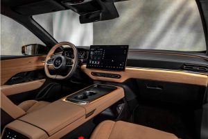 테슬라 모델3 잡겠다는 마쯔다 6e…뼈대는 중국산인데 감성은 일본산 imgi 39 Mazda 6e Electric Sedan 2026 06 1 394 5