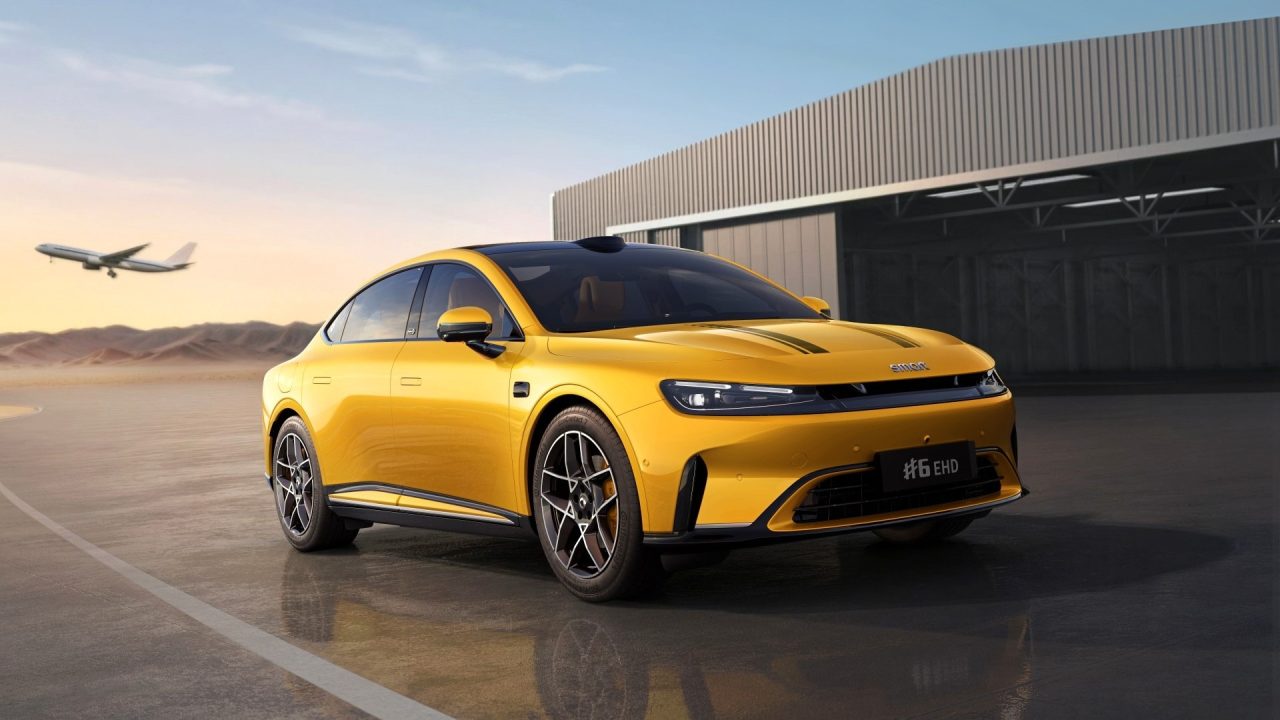 판매 21% 추락한 스마트, 닷지 차저 닮은 PHEV 리프트백 #6 공개 imgi 4 0 0 3