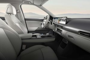 페달 실수해도 차가 막는다, 제네시스 2027 GV60·GV70 전동화 출시 imgi 65 genesis kr gv60 fl interior standard ash gray glacier white two tone large 13