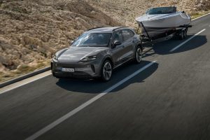 포르쉐, 전기차 3종 전부 K-배터리로 채운다... 카이엔 일렉트릭 하반기 출시 imgi 67 filters formatavif 7