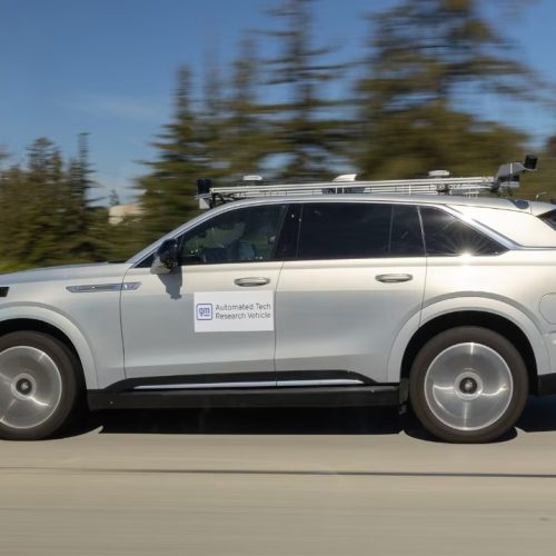 GM, 눈도 떼도 되는 자율주행 기술 테스트 돌입…2028년 에스컬레이드 IQ 첫 탑재 imgi 6 1774272599301 10