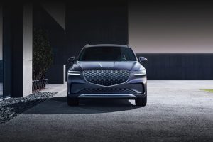 페달 실수해도 차가 막는다, 제네시스 2027 GV60·GV70 전동화 출시 imgi 73 genesis kr electrified gv70 27my exterior front large 3