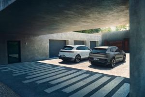 포르쉐, 전기차 3종 전부 K-배터리로 채운다... 카이엔 일렉트릭 하반기 출시 imgi 74 filters formatavif 16