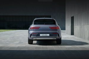 페달 실수해도 차가 막는다, 제네시스 2027 GV60·GV70 전동화 출시 imgi 76 genesis kr electrified gv70 27my exterior rear large 4
