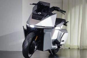 넘어지지 않는 오토바이 나왔다…세계 최초 자기 균형 전기 모터사이클 OMO X 양산 5 넘어지지 않는 오토바이 나왔다…세계 최초 자기 균형 전기 모터사이클 OMO X 양산 imgi 87 omoway head motorcycle 1 5