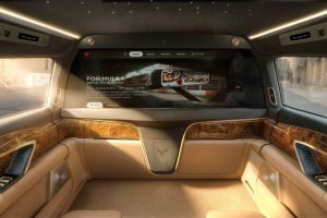 빈패스트, 초럭셔리 전기차 '락홍 800S·900S' 공개… BMW·벤츠 넘겠다 imgi 9 lac hong 900s rear partition and projector 1400x933 1 12