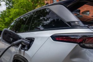 스텔란티스, ‘왜고니어 S’ 1만 대 넘게 리콜…리어 게이트 결함 5 스텔란티스, ‘왜고니어 S’ 1만 대 넘게 리콜…리어 게이트 결함 jeep wagoneer s launch edition first drive 3 5