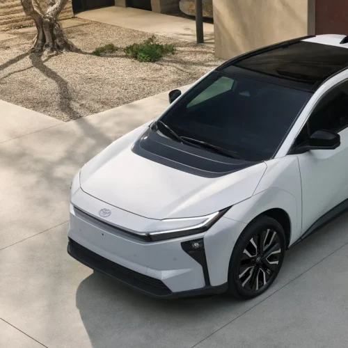 토요타 bZ, 미국 전기차 판도를 바꿨다…비테슬라 1위·프리우스까지 추월 2026 Toyota bZ 1 2048x1153 1 5