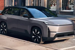 토요타 bZ, 미국 전기차 판도를 바꿨다…비테슬라 1위·프리우스까지 추월 2027 Toyota Highlander 1 2048x1152 1 5